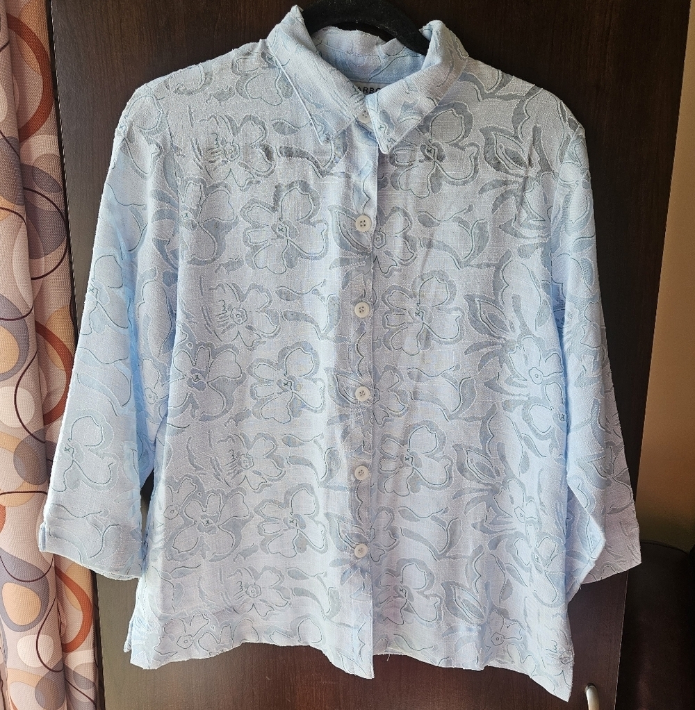 Sag Harbor Blue and White Floral Button Down Blouse Size Petite Large